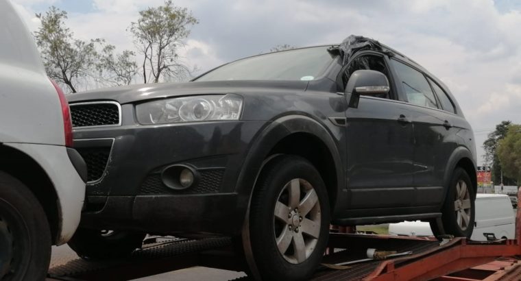 CHEV CAPTIVA 2.4 STRIPPING FOR SPARES