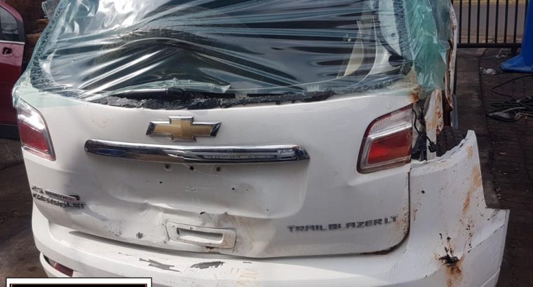 CHEV TRAILBLAZER 2.5 2013 STRIPPING FOR SPARES
