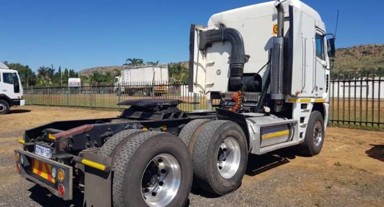 Freightliner Double axle Argosy ISX530 Truck