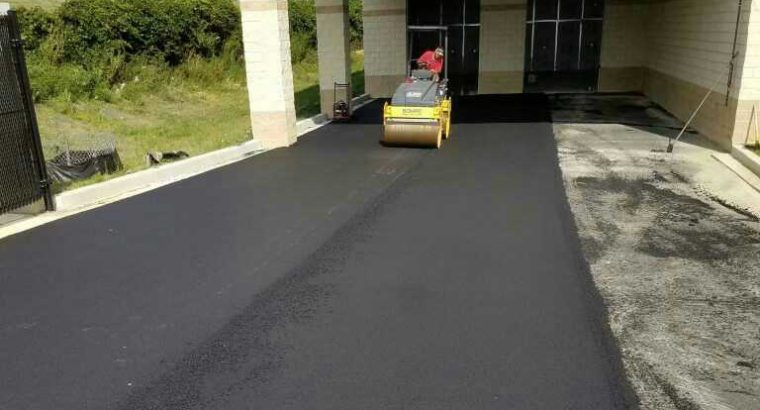 Experienced team tarred Surfaces driveways and parking areas