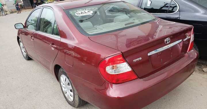 Toyota Camry 2004model