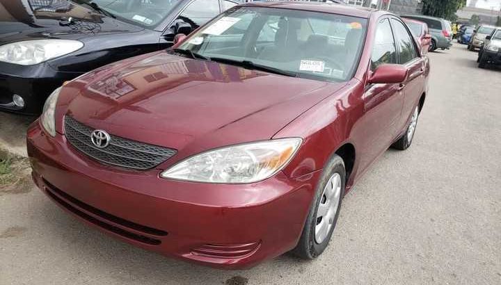 Toyota Camry 2004model