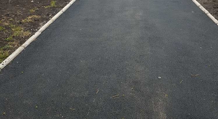 Asphalting, paving and retaining walls