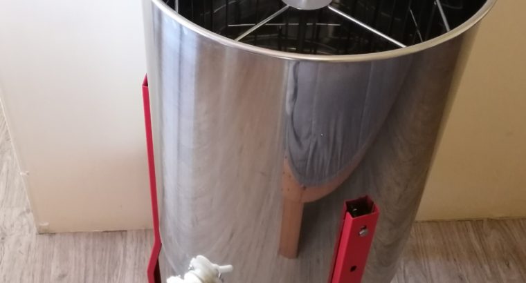 Beekeeping Equipment