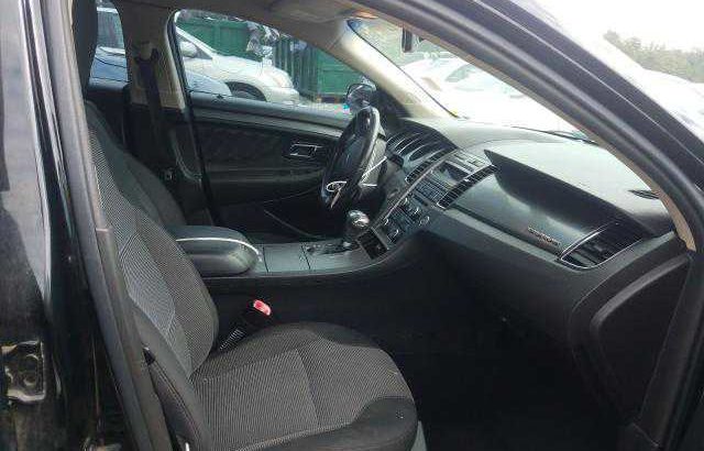 ford Taurus