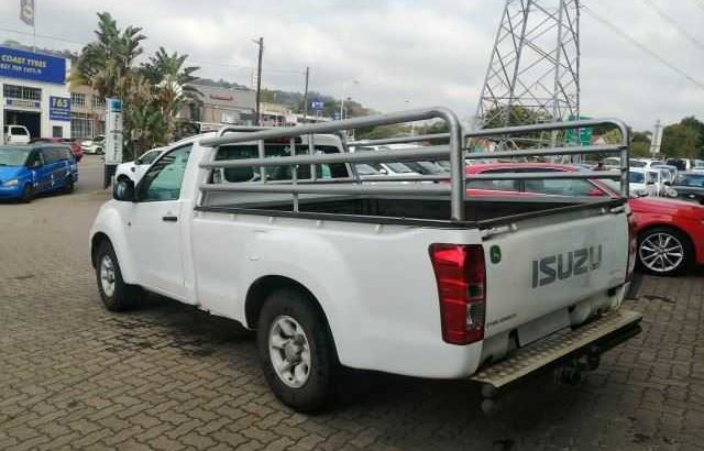 2016 Isuzu KB250 Leed Fleetside P/U S/C.