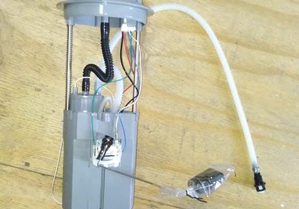CHEV CAPTIVA 2.4 NEW FUEL PUMP FOR SALE