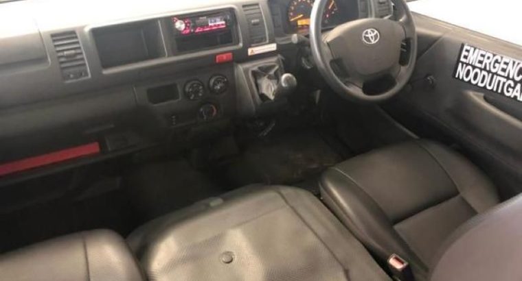 2019 Toyota Quantum 2.5D-4D Sesfikile