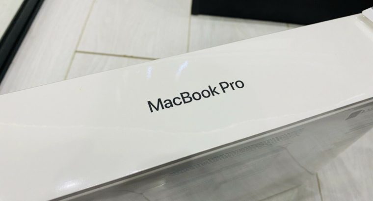 Apple MacBook Pro 13 Touch Bar 1.4GHz Quad Core i5 512GB 2020