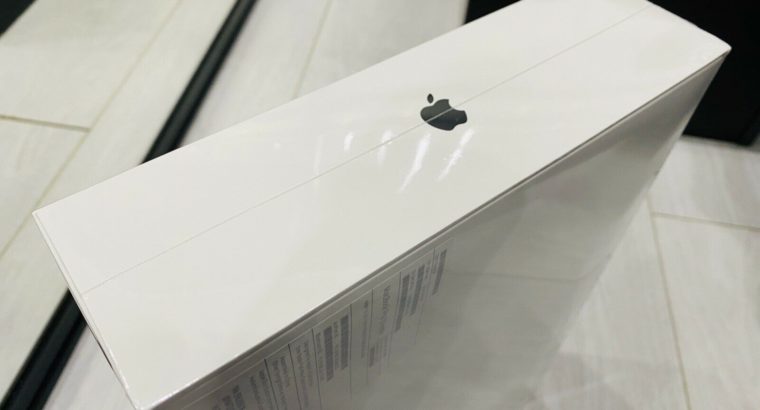 Apple MacBook Pro 13 Touch Bar 1.4GHz Quad Core i5 512GB 2020