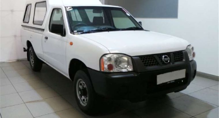 Nissan NP300 Hardbody 2.0 2015