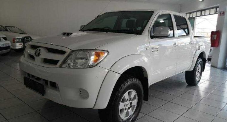 Toyota Hilux 2.4