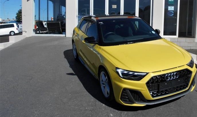 2019 A1 35TFSI SLINE WITH 26000KM FOR SALE