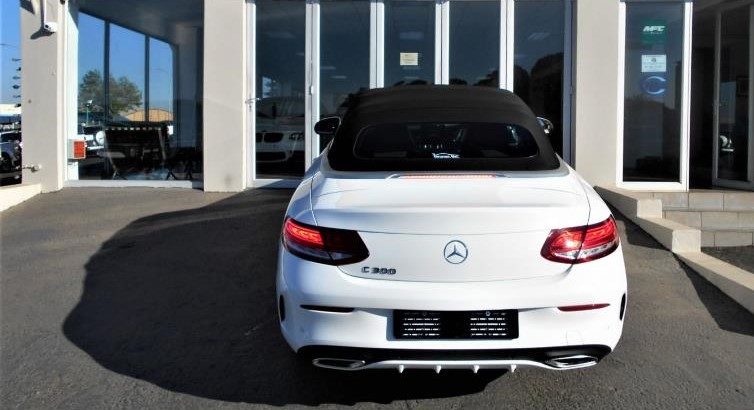 2017 C300 CAB WITH 54000KM FOR SALE