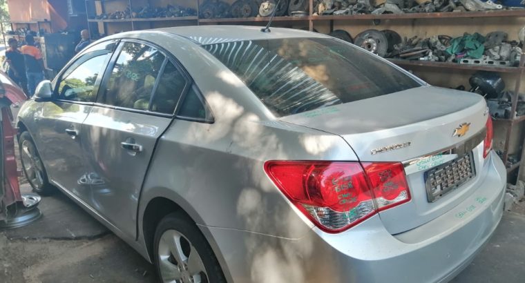 CHEV CRUZE 1.8 ( AUTO ) IS NOW STRIPING FOR SPARES
