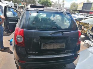 CHEV CAPTIVA 2.4 IS NOW STRIPPING FOR SPARES