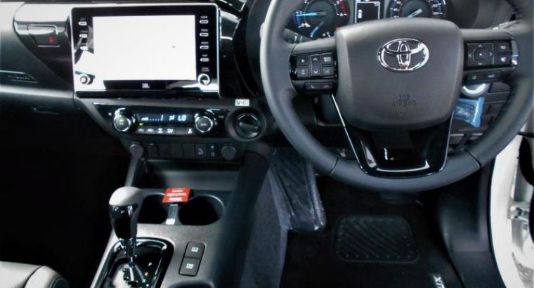 2020 HILUX 2.8DG-6 4X4 AUTO LEGEND 50 WITH 10KM FOR SALE