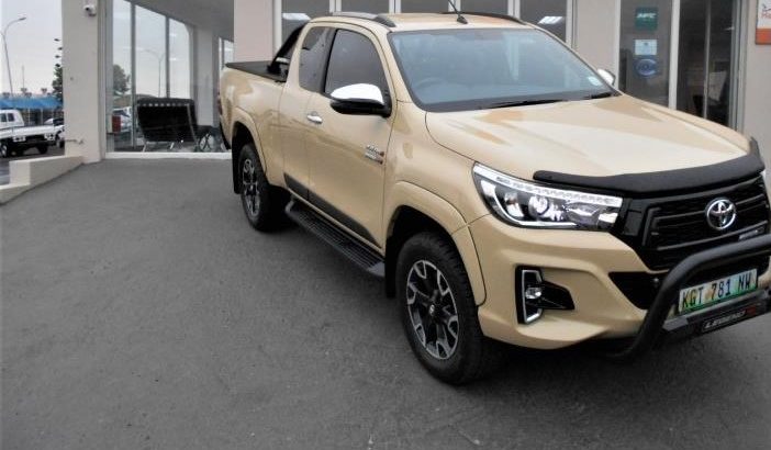 2020 HILUX 2.8DG-6 AUTO EXTRA CAB LEGEND 50 FOR SALE WITH 7300KM