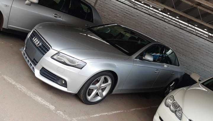 AUDI A4