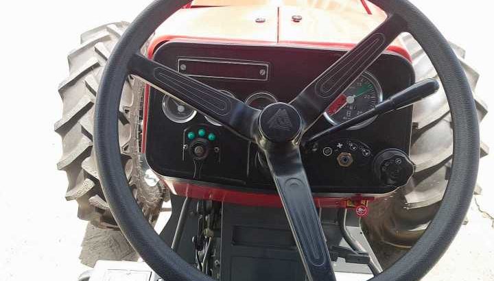 TRACTOR