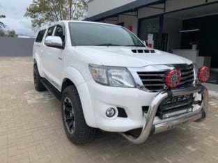 Toyota Hilux Legend 45 4X4 Double Cab