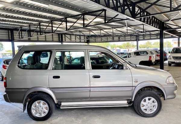 Toyota Condor 300 4X4