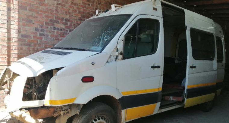 VW CRAFTER 2.5TDI 6SPD 2010 – STRIPPING FOR SPARES