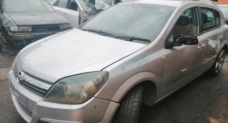 OPEL ASTRA H 1.6 STRIPPING FOR SPARES