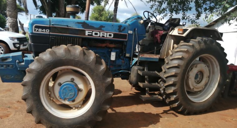 1994 Ford F7840 4×4 tractor