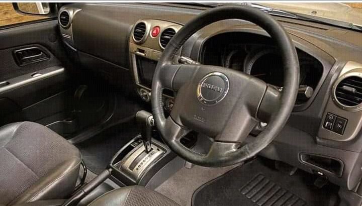 Isuzu KB300-D Teq