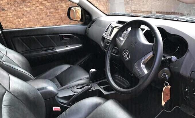Toyota Hilux legend 45