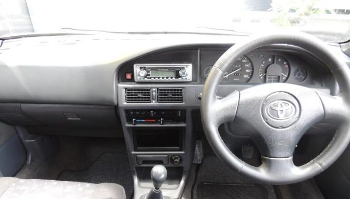 2005 Toyota corolla