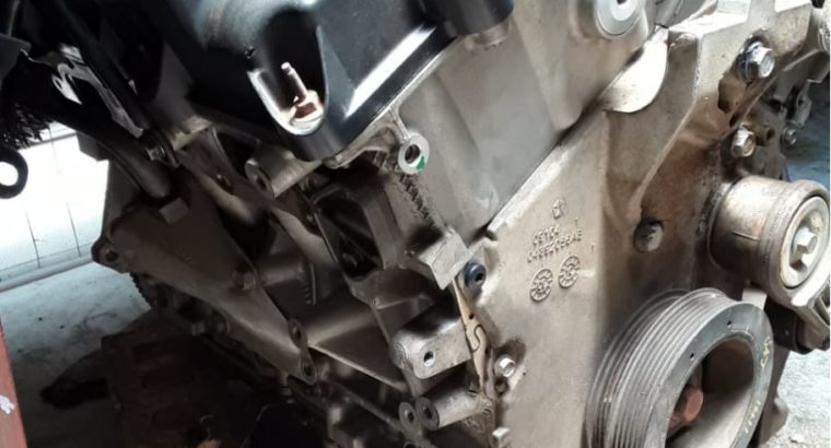 DODGE/ JOURNEY 2.7/ PETROL/ ENGINE/ FOR SALE/ USA PARTS