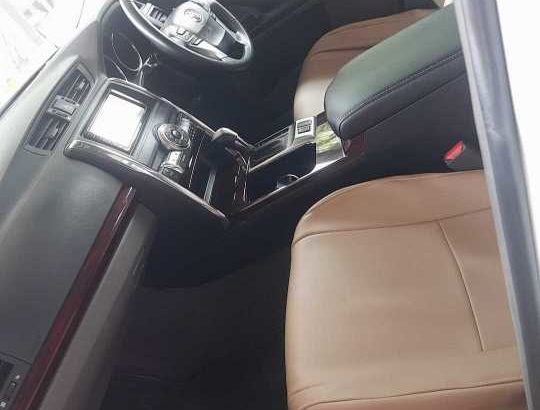 TOYOTA MARK X HYBRID