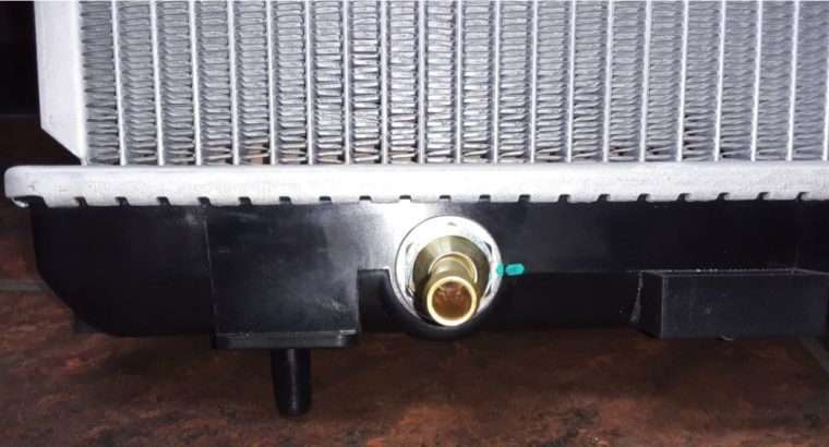 CHRYSLER/ NEON 2.0/ AUTO/MANUAL/ RADIATOR/ FOR SALE
