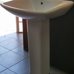 Hytek Premium Basin Pedestal & Premium Close Couple Toilet Set