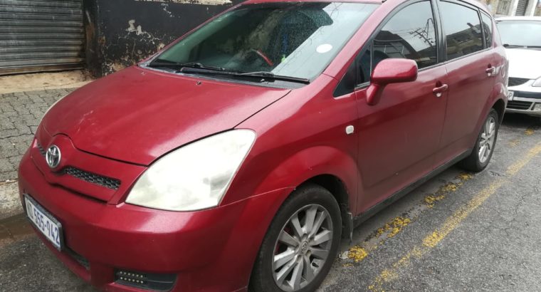 TOYOTA COROLLA VERSO