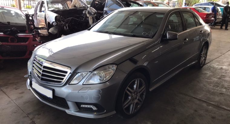 Mercedes-Benz W212 E250 Blue Efficiency CDI Stripping for Spares