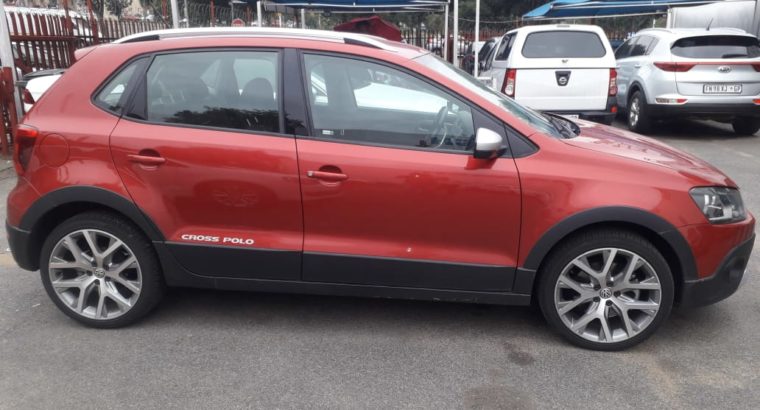 2015 Volkswagen Cross Polo 1.6 Comfortline