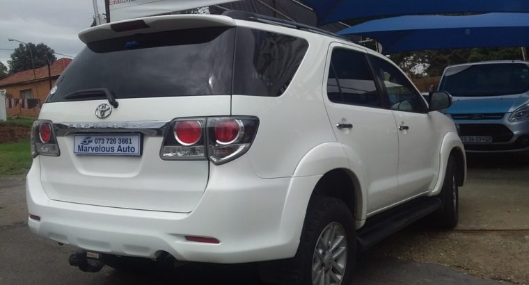 2015 Auto Toyota Fortuner 3.0 D4D