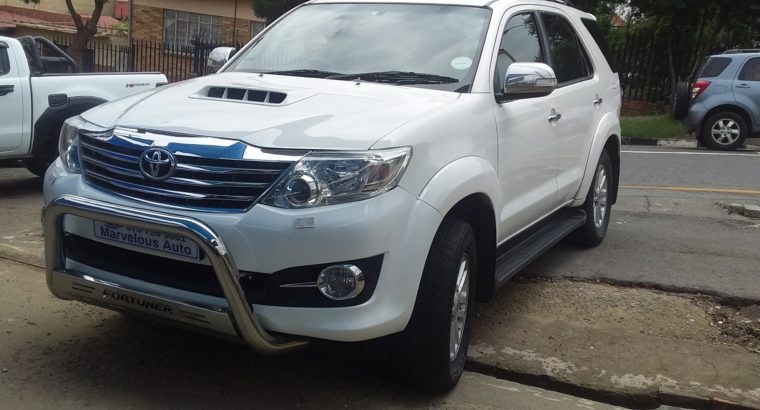 2015 Auto Toyota Fortuner 3.0 D4D