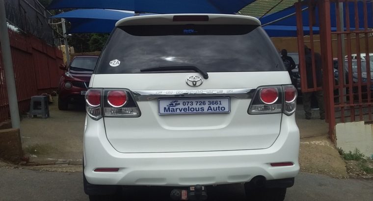 2015 Auto Toyota Fortuner 3.0 D4D