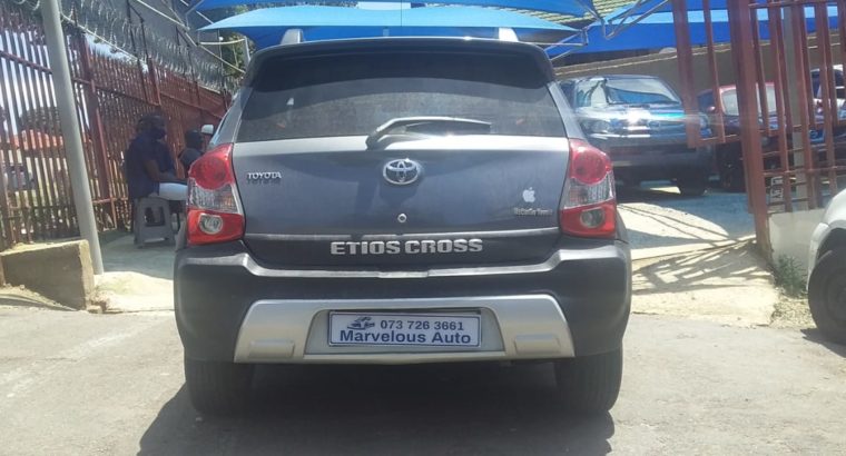 2015 Toyota Etios Cross 1.5 Sx