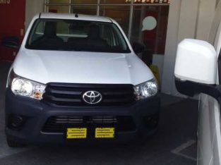 Toyota hilux single cab