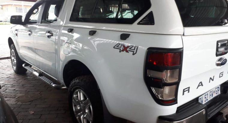 Ford – Ranger V 3.2 TDCi XLT Double Cab 4X4 Auto