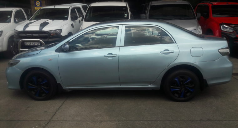 TOYOTA COROLLA QUEST 2017