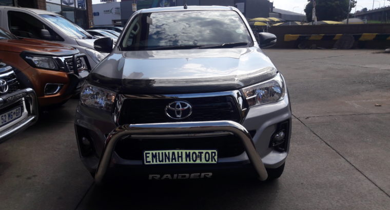 TOYOTA HILUX 2019