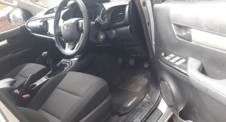 TOYOTA HILUX 2019