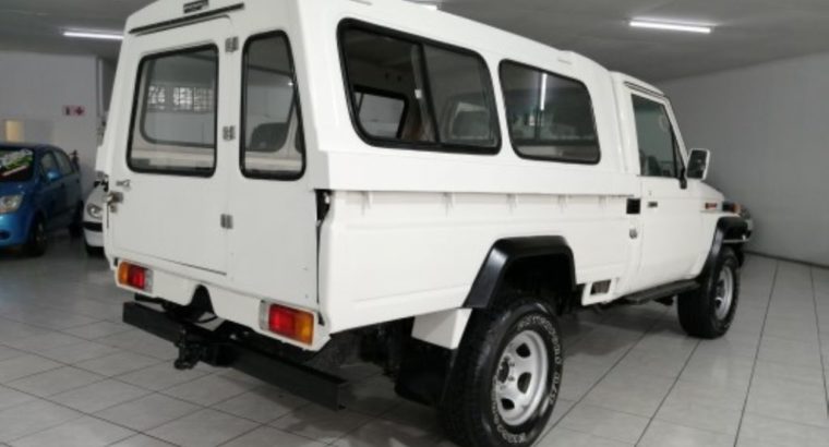 Toyota Land Cruiser 70 P Single Cab