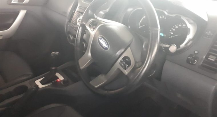 Ford – Ranger V 3.2 TDCi XLT Double Cab 4X4 Auto